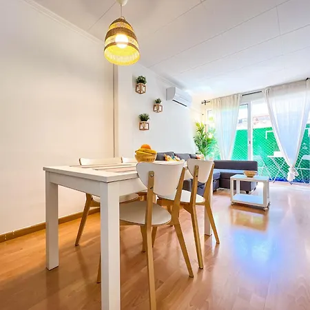 Appartamento Charming Coastal Near Shops & Sea *