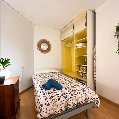 Charming Coastal Near Shops & Sea Calella
